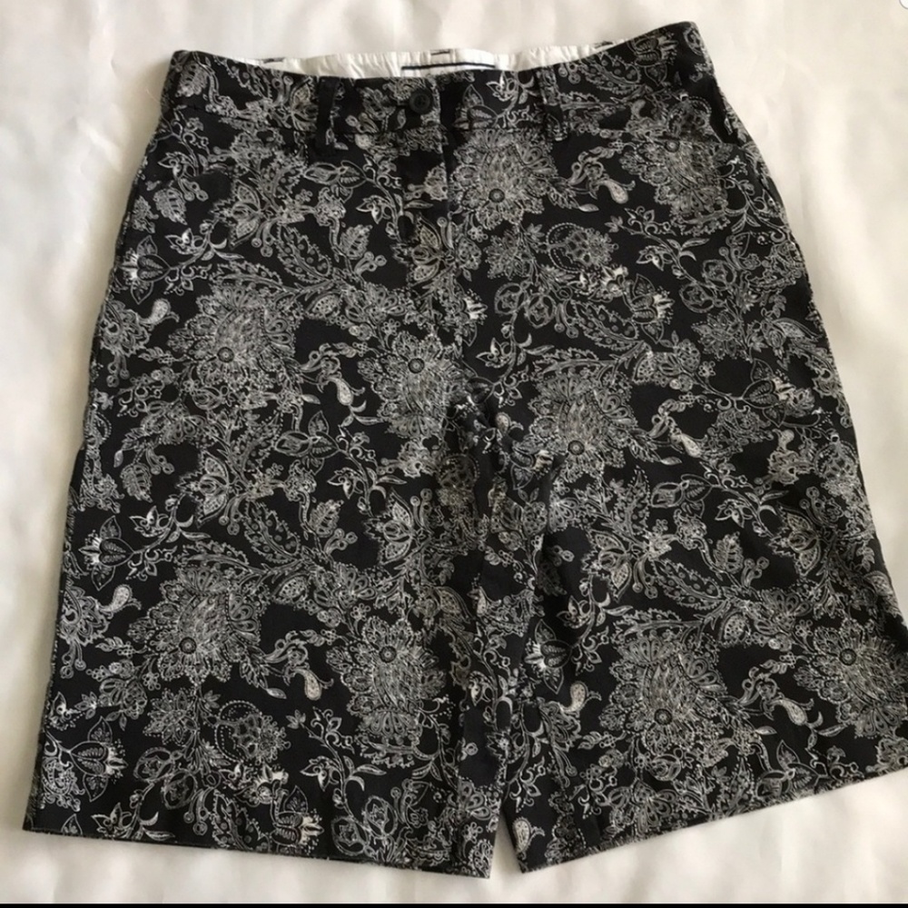 ❤Croft & Barrow Floral Print Bermuda Shorts